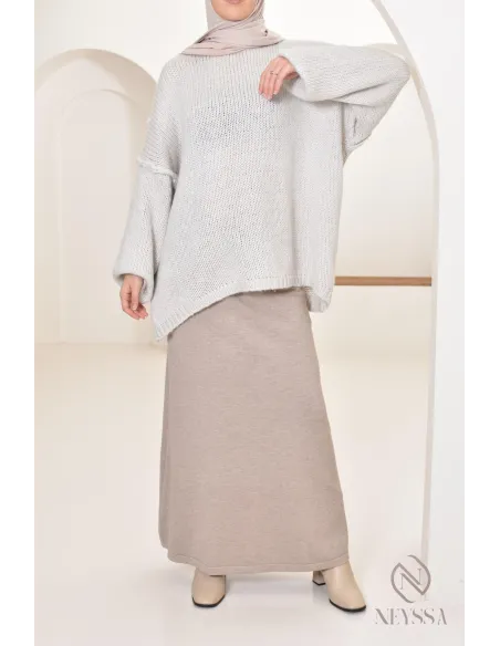 Long knit flared skirt for winter, hijabi winter look idea