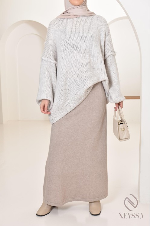 Long knit flared skirt for winter, hijabi winter look idea