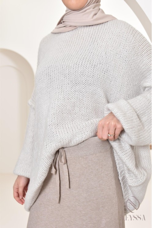 Ausgestellter langer Strickrock für den Winter, Hijabi-Winterlook