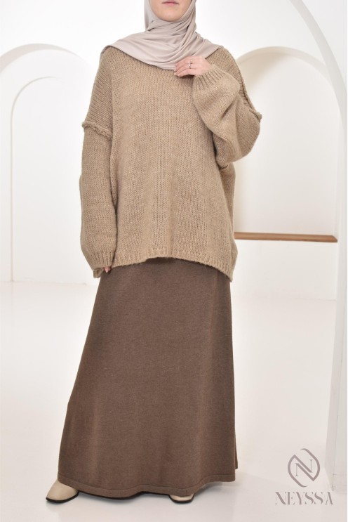 Long knit flared skirt for winter, hijabi winter look idea