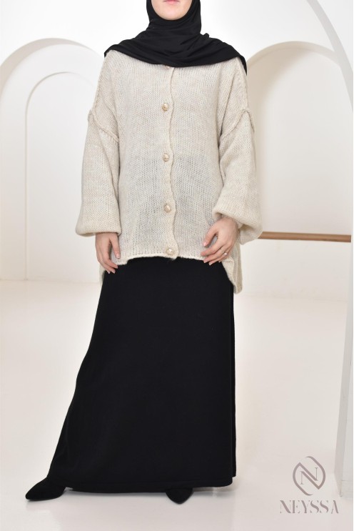 Long knit flared skirt for winter, hijabi winter look idea