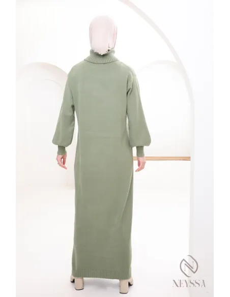 Langes Kleid für bescheidene Frauen, gerollter Stehkragen