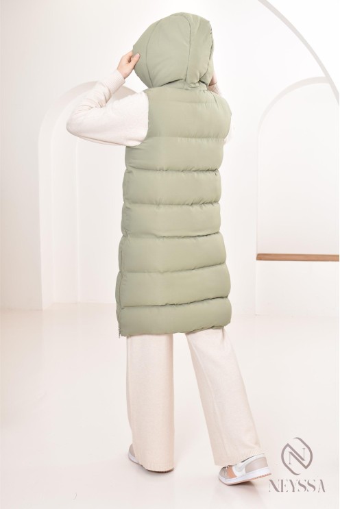 Women's khaki sleeveless down jacket, ideal for mid-season