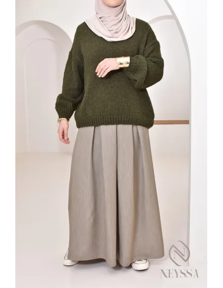 Pull femme modeste et tendance en maille, idée d'outfits hijabi hiver