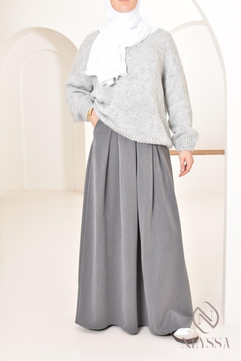 Bescheidener und trendiger Damenpullover aus Strick, Hijabi