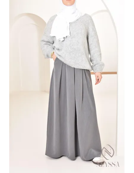 Bescheidener und trendiger Damenpullover aus Strick, Hijabi