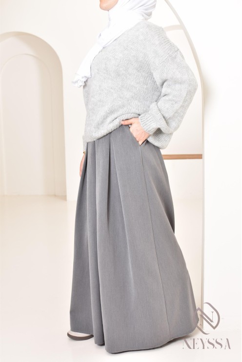 Pull femme modeste et tendance en maille, idée d'outfits hijabi hiver