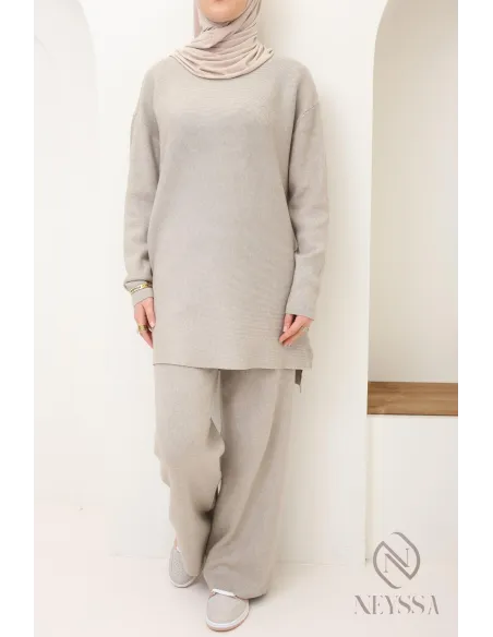 Women's taupe woven knitwear set by Neyssa confection