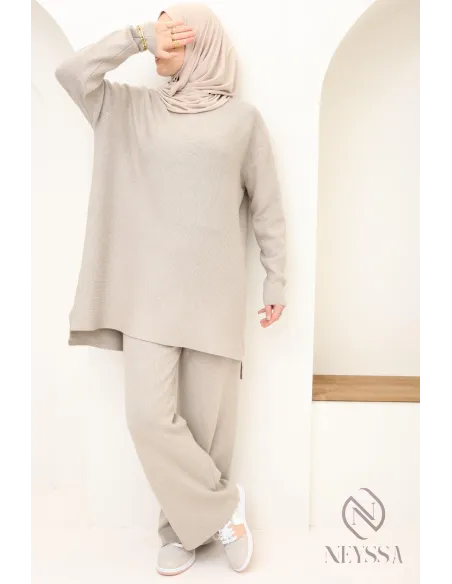 Women's taupe woven knitwear set by Neyssa confection