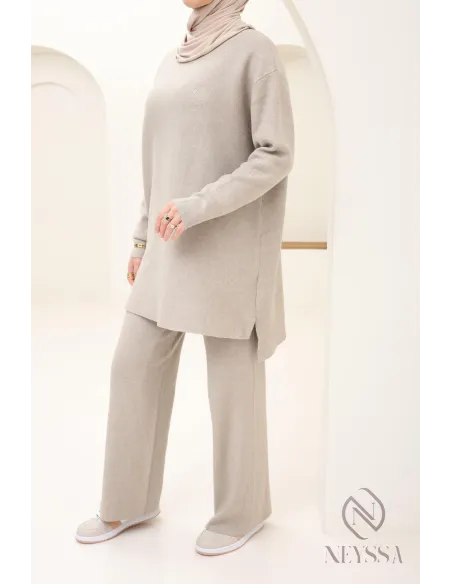 Ensemble en maille tissée taupe pour femme by Neyssa confection
