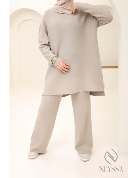 Women's taupe woven knitwear set by Neyssa confection