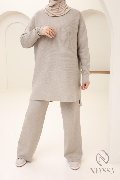 Ensemble en maille tissée taupe pour femme by Neyssa confection