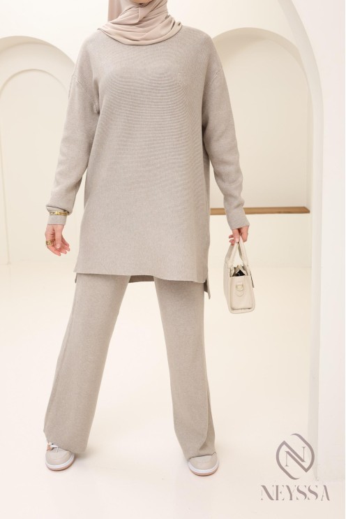 Ensemble en maille tissée taupe pour femme by Neyssa confection