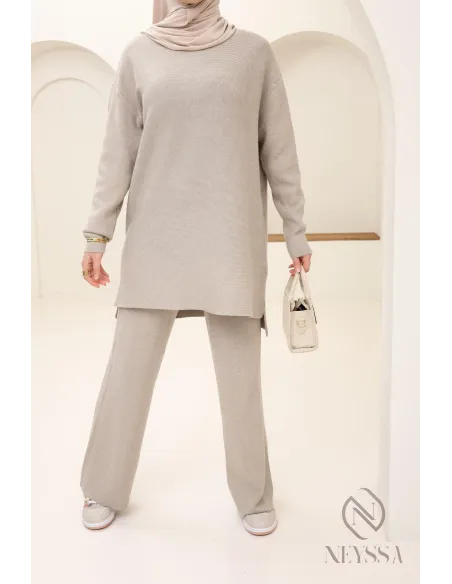 Women's taupe woven knitwear set by Neyssa confection