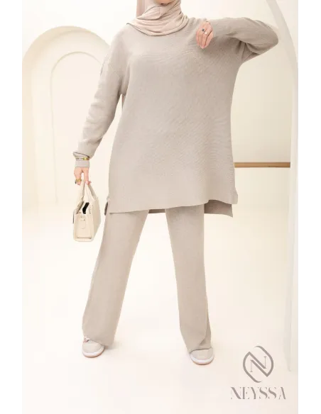 Women's taupe woven knitwear set by Neyssa confection