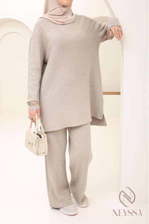 Women's taupe woven knitwear set by Neyssa confection