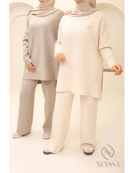 Ensemble en maille tissée taupe pour femme by Neyssa confection