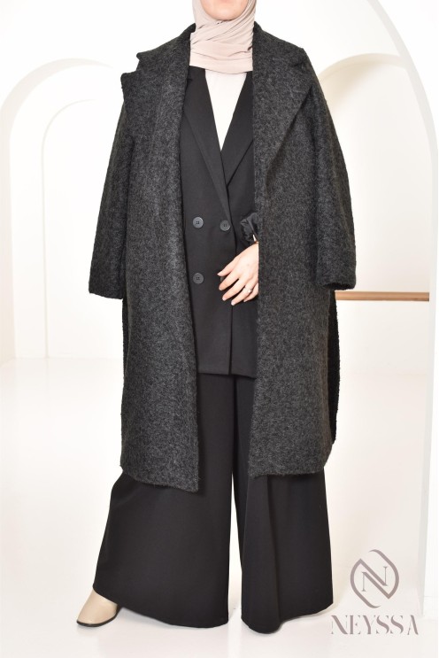 women's straight-cut coat in curly wool-type fabric, winter 2024