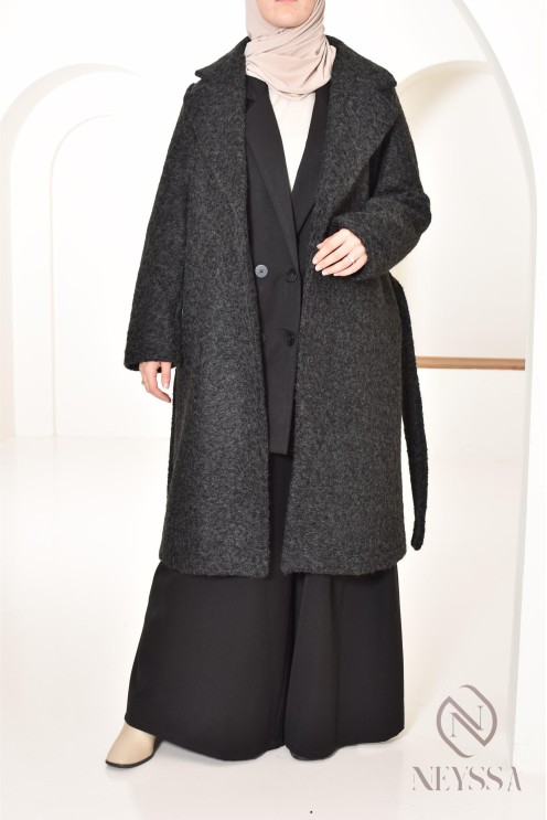 women's straight-cut coat in curly wool-type fabric, winter 2024