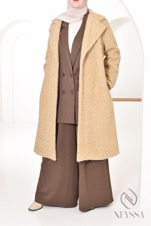 women's straight-cut coat in curly wool-type fabric, winter 2024