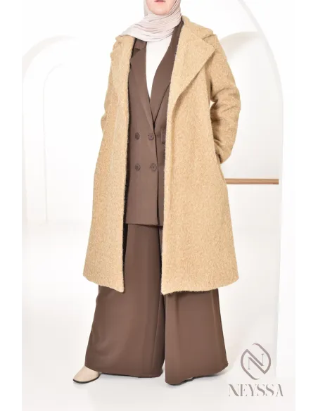 women's straight-cut coat in curly wool-type fabric, winter 2024