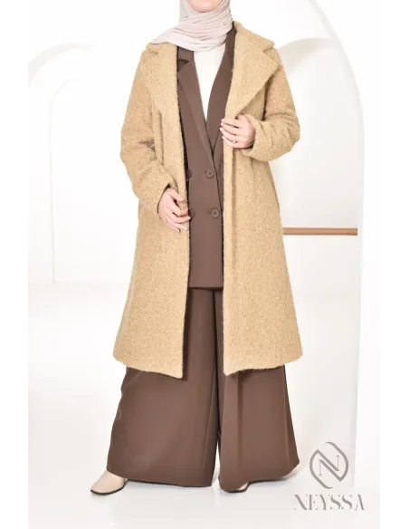women's straight-cut coat in curly wool-type fabric, winter 2024