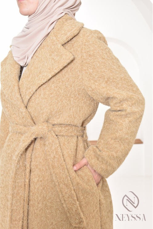 women's straight-cut coat in curly wool-type fabric, winter 2024
