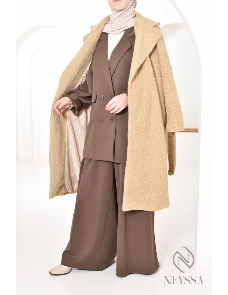 women's straight-cut coat in curly wool-type fabric, winter 2024