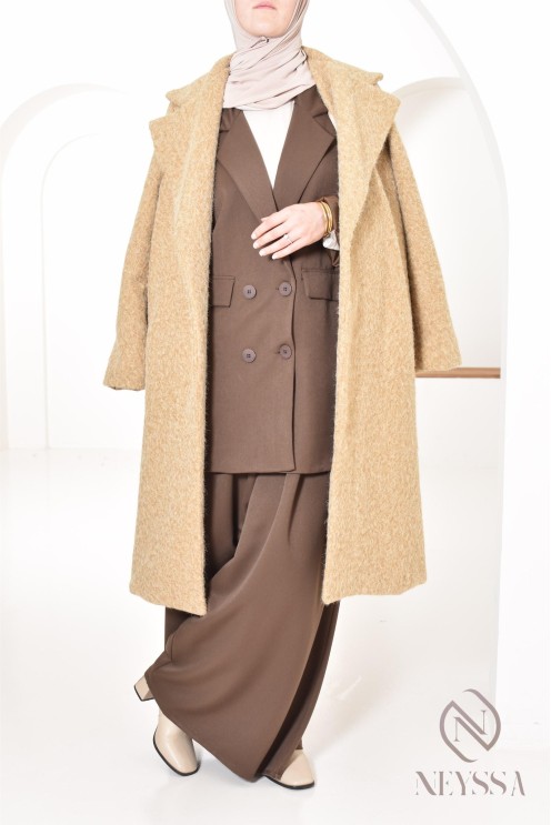women's straight-cut coat in curly wool-type fabric, winter 2024
