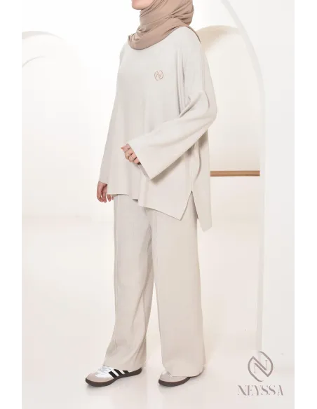 ensemble beige maille tissée hijabi outfit modeste Neyssa Confection
