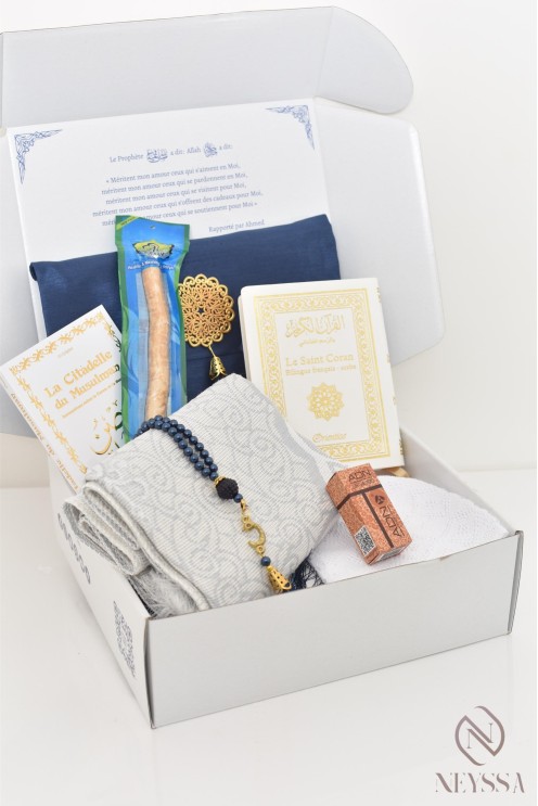 Gift box for men, gift ideas, prayer rugs, coran, ramadan