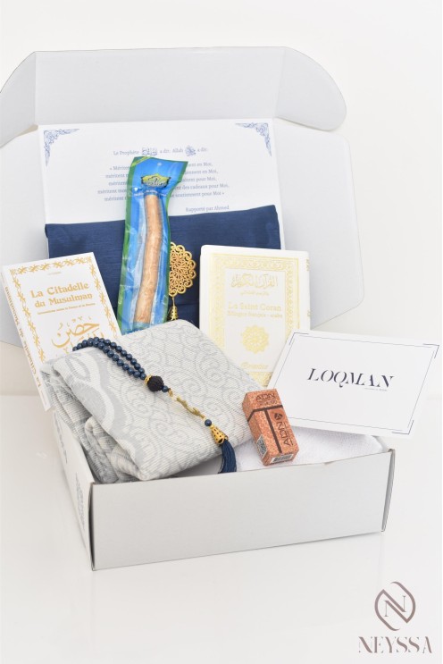 Gift box for men, gift ideas, prayer rugs, coran, ramadan