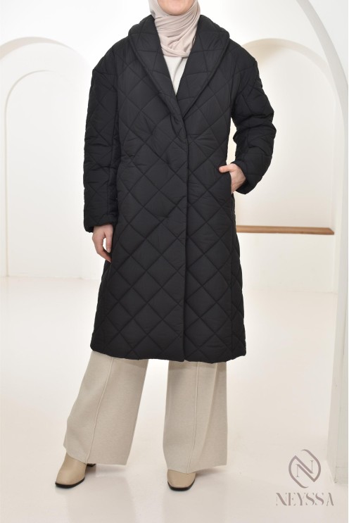 Long quilted down jacket for veiled women, for cold periods