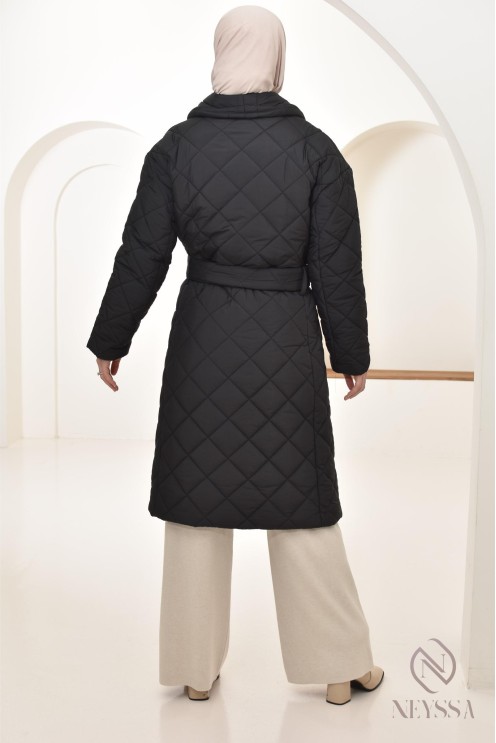 Long quilted down jacket for veiled women, for cold periods