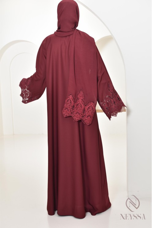 Abaya Dubaï longue femme musulmane Bordeaux. Tenue Aid 2025 hijabi