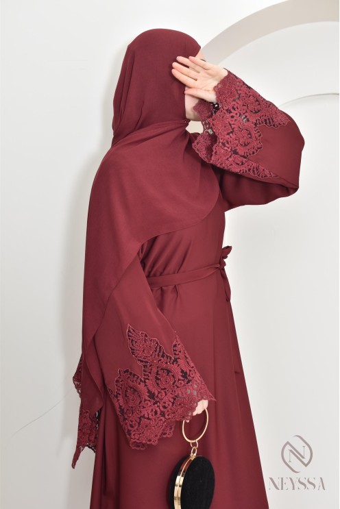 Abaya Dubaï longue femme musulmane Bordeaux. Tenue Aid 2025 hijabi
