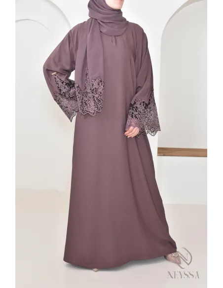 Moderne lilafarbene Abaya Dubai für Frauen, Aid Hijabi Outfit.