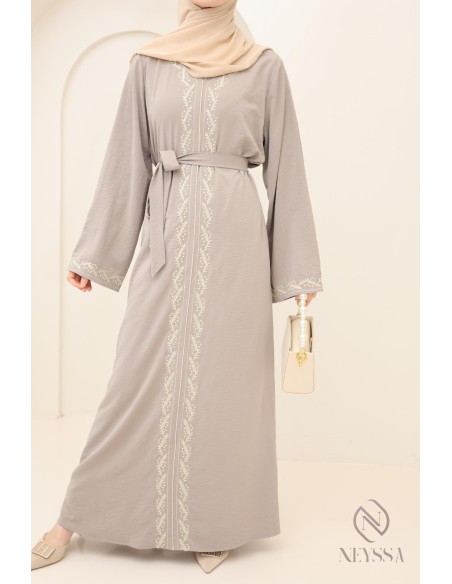 abaya longue taupe femme avec broderie moderne, modest fashion