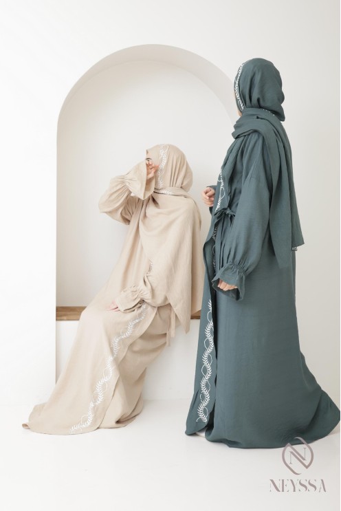 Gebetskleid Kimono beige Hijab integriert Frau, Ramadan 2025