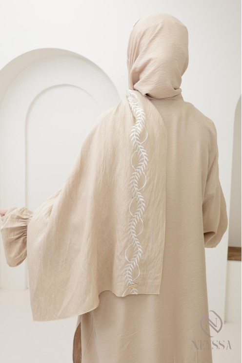 Gebetskleid Kimono beige Hijab integriert Frau, Ramadan 2025