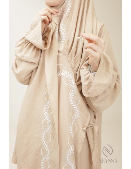 Gebetskleid Kimono beige Hijab integriert Frau, Ramadan 2025