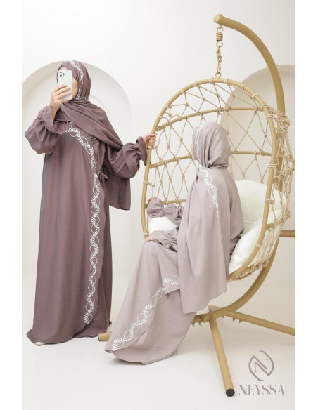 Embroidered muslim woman prayer abaya integrated hijab, ramadan 2025