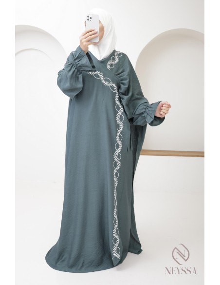 Embroidered prayer abaya with integrated green hijab, ideal Ramadan