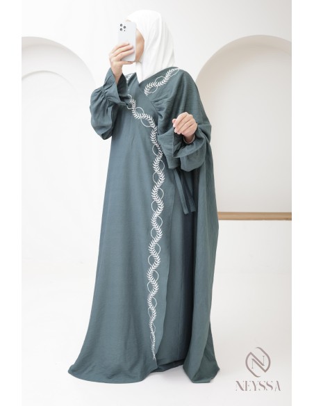 Embroidered prayer abaya with integrated green hijab, ideal Ramadan