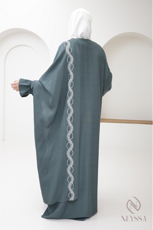 Embroidered prayer abaya with integrated green hijab, ideal Ramadan