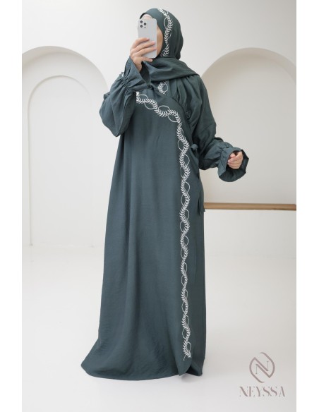 Abaya de prière brodée avec hijab intégré vert, idéale pour le ramadan