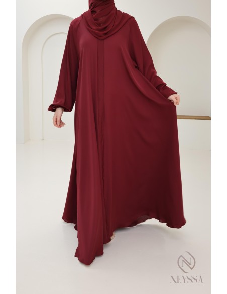 Abaya Dubaï coupe évasée Bordeaux confection neyssa, tendance 2025