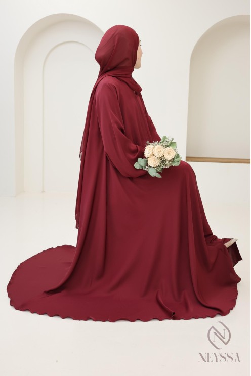 Abaya Dubaï coupe évasée Bordeaux confection neyssa, tendance 2025