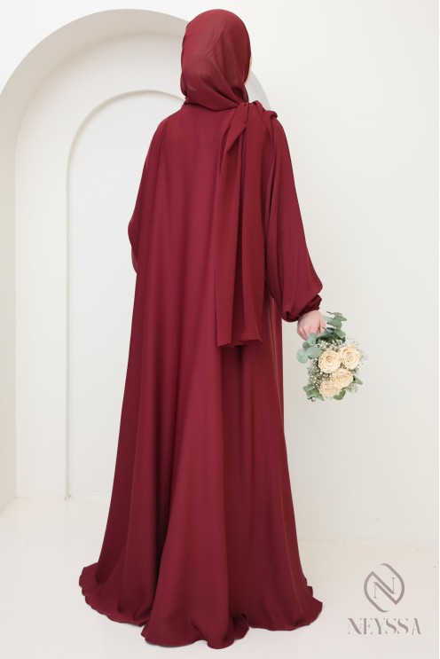 Abaya Dubaï coupe évasée Bordeaux confection neyssa, tendance 2025