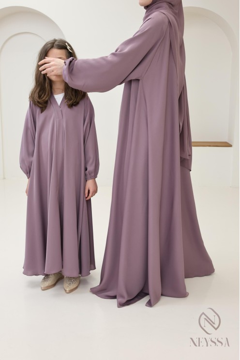 Abaya Dubai for Aid 2025 mother/daughter combo, confection by Neyssa